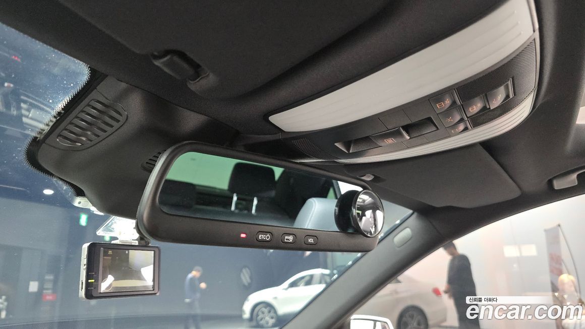 Mercedes-Benz E-Class 2015