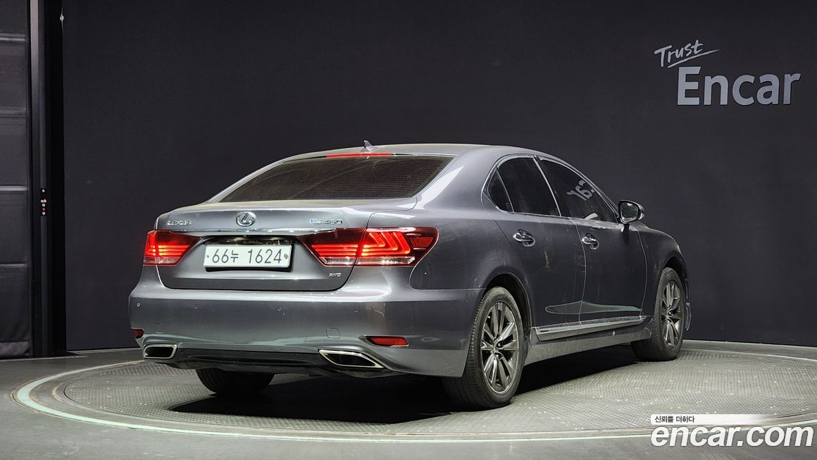 Lexus LS 2013