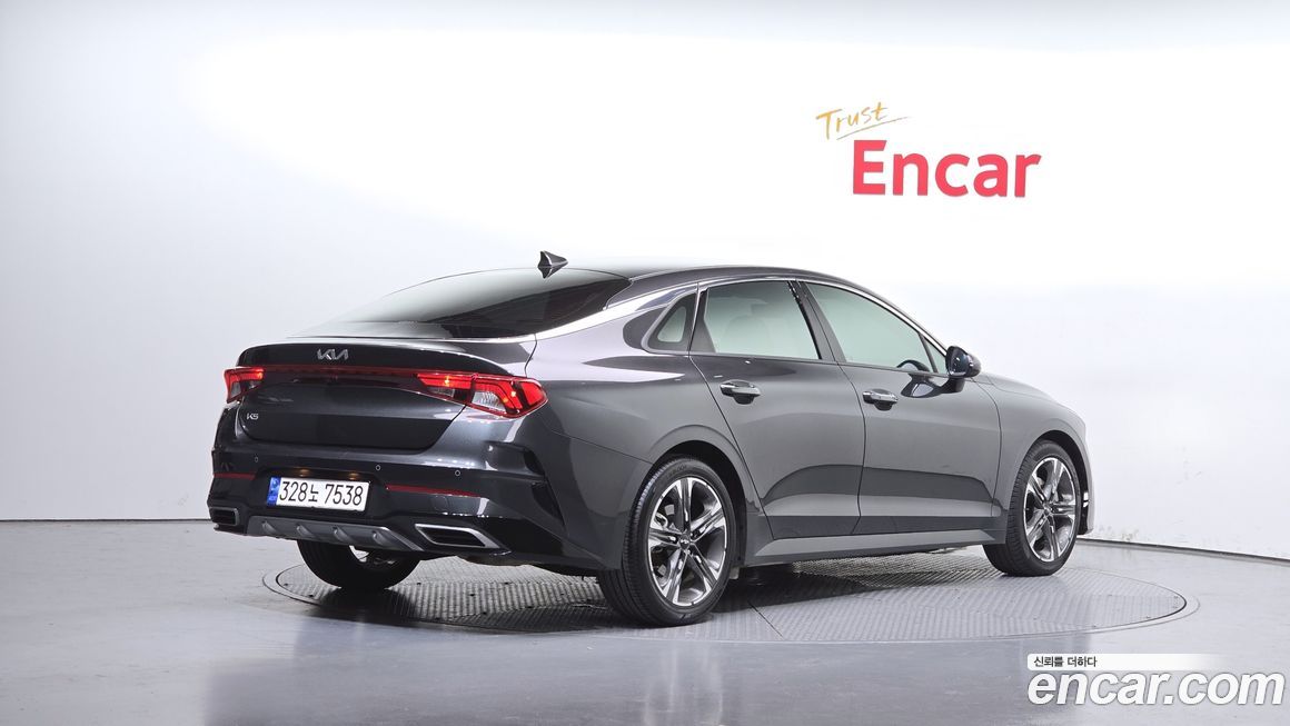 Kia K5 2023