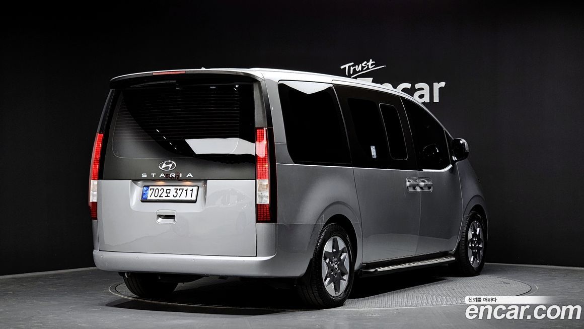 Hyundai Staria 2022