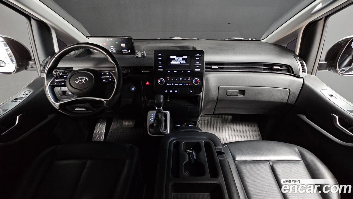 Hyundai Staria 2022