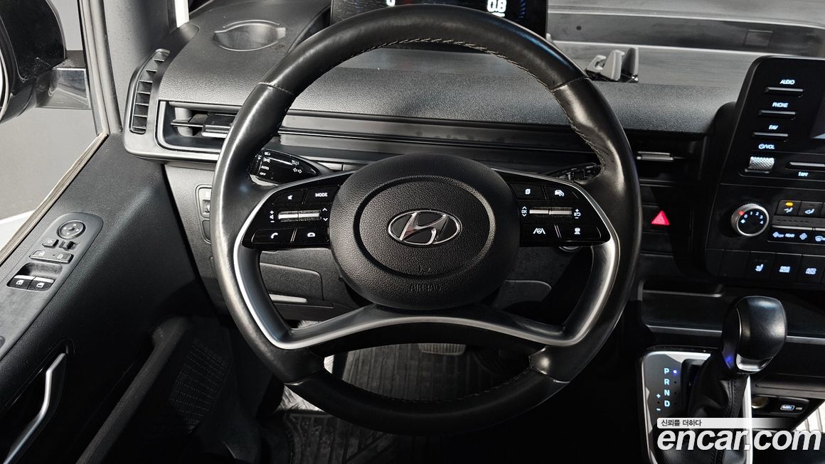 Hyundai Staria 2022