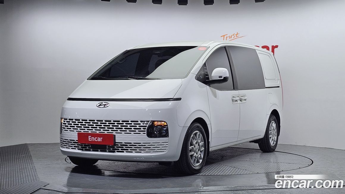 Hyundai Staria 2023
