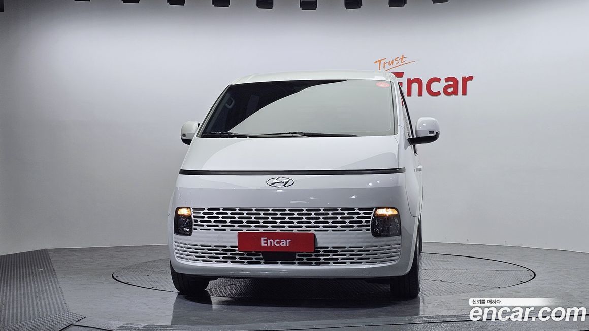 Hyundai Staria 2023