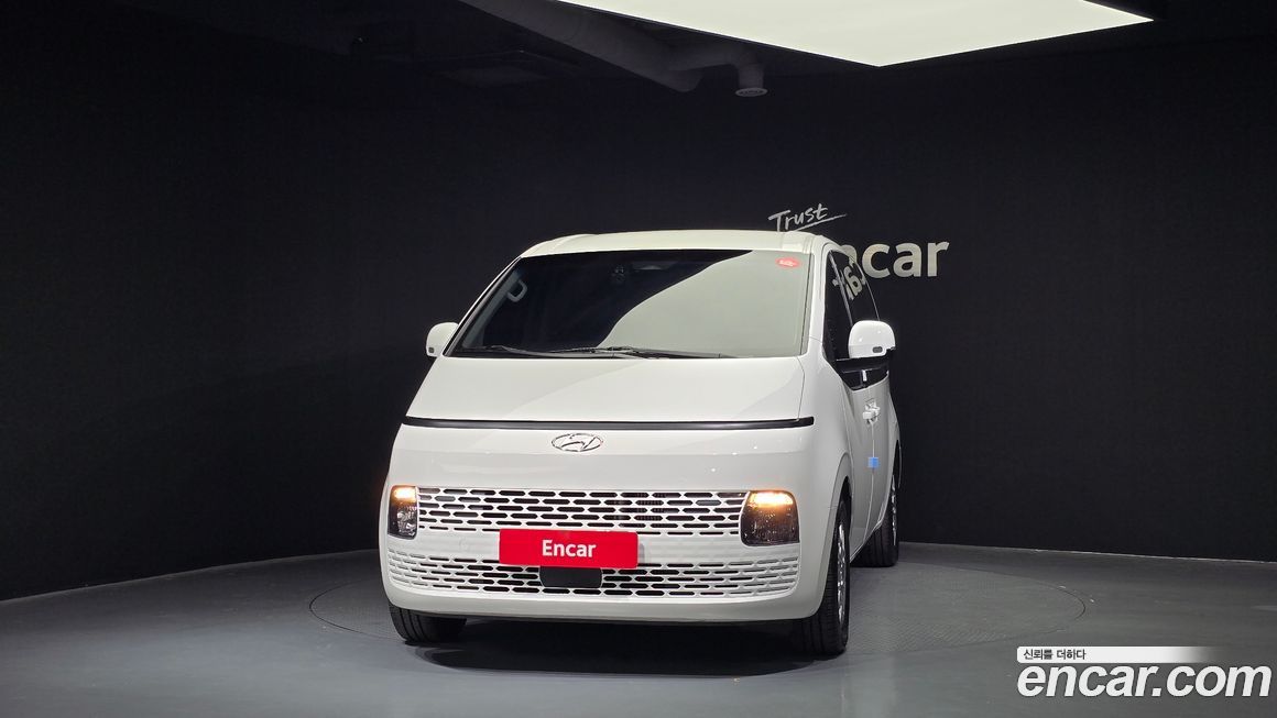 Hyundai Staria 2022