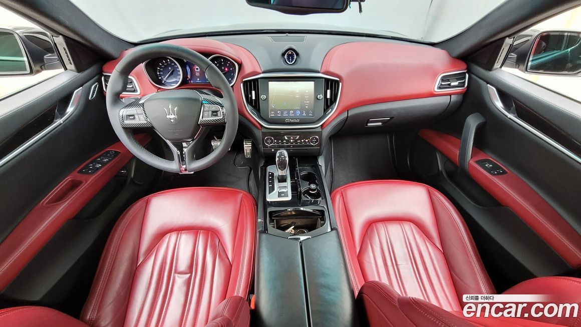 Maserati Ghibli 2016