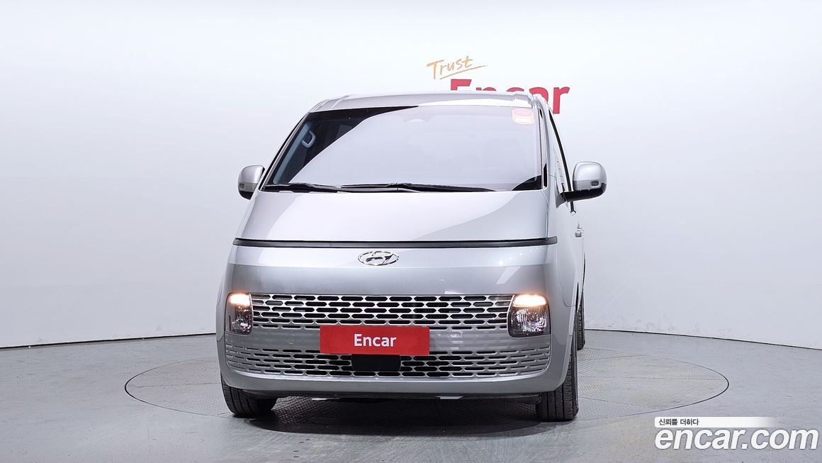 Hyundai Staria 2022