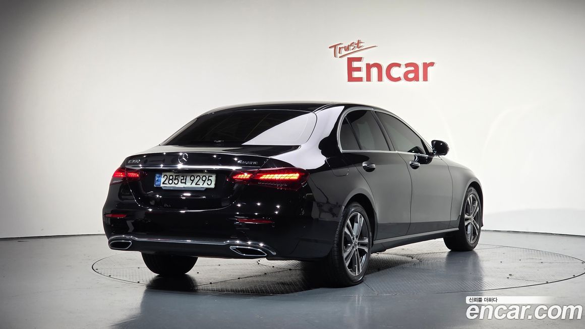 Mercedes-Benz E-Class 2021