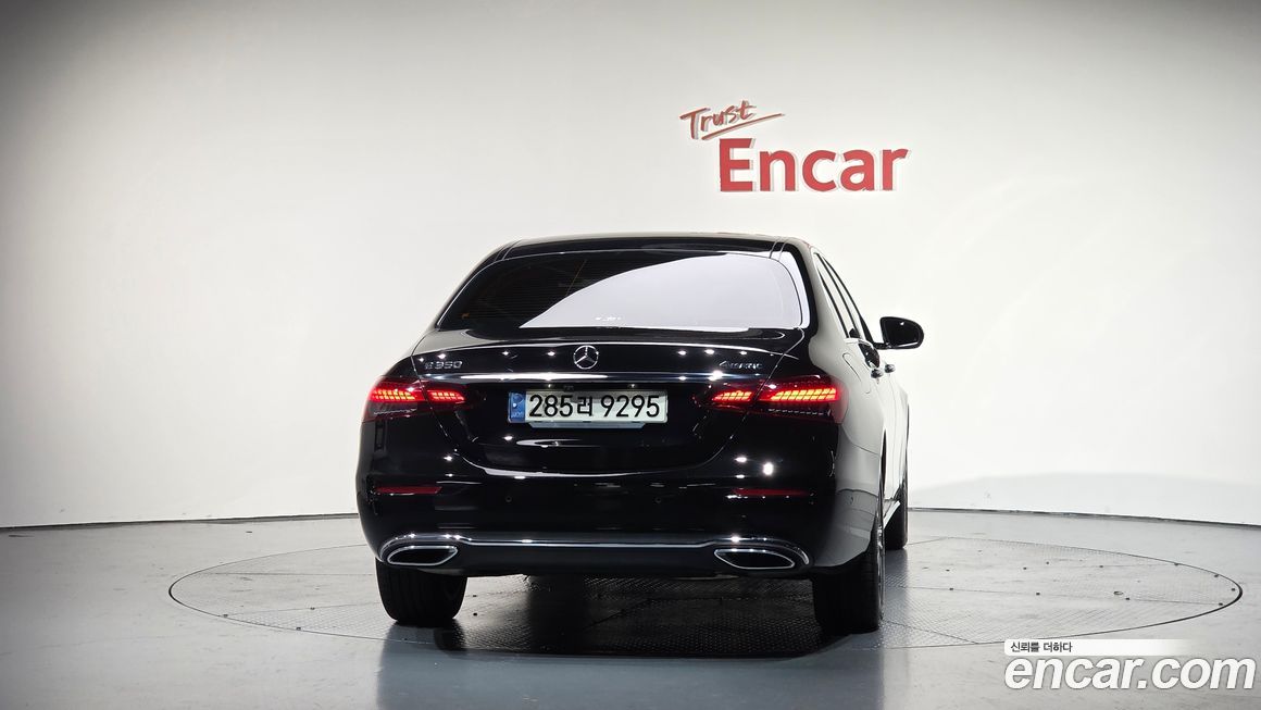 Mercedes-Benz E-Class 2021