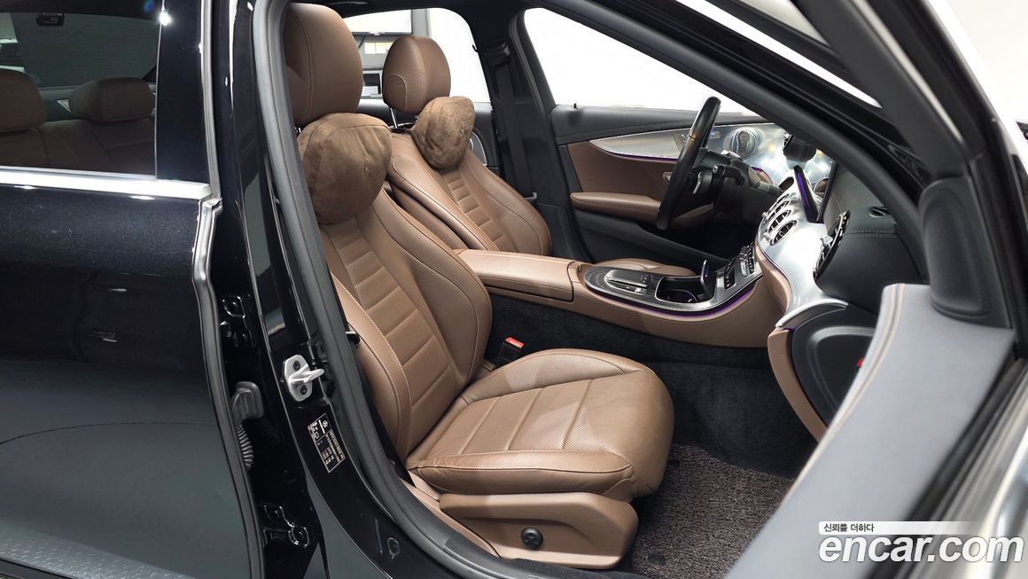 Mercedes-Benz E-Class 2021