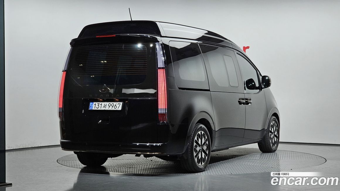 Hyundai Staria 2022