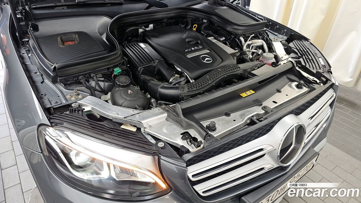 Mercedes-Benz GLC-Class 2019