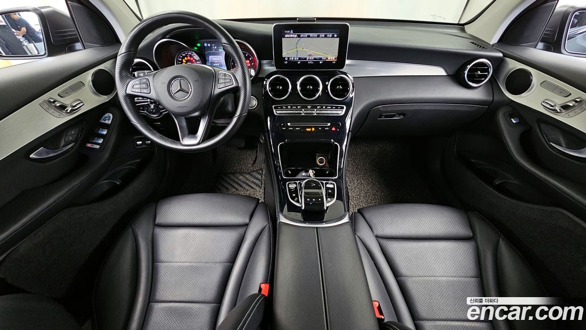 Mercedes-Benz GLC-Class 2019