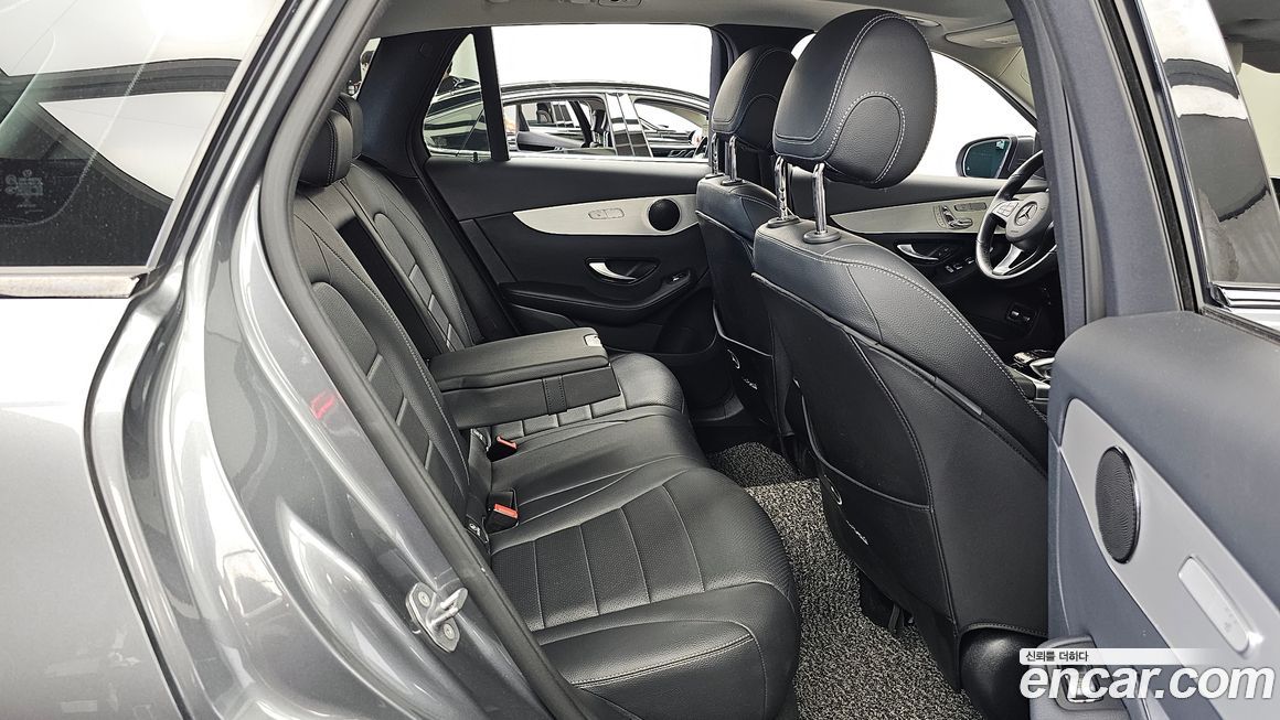 Mercedes-Benz GLC-Class 2019