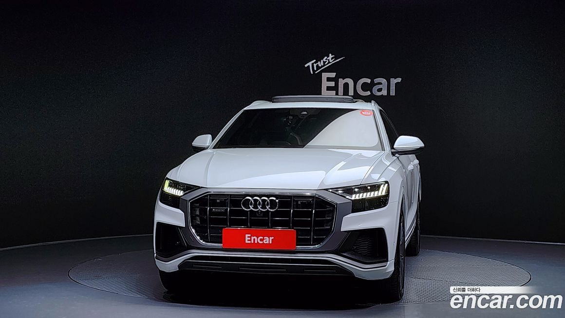 Audi Q8 2020