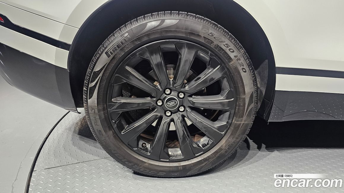 Land Rover Range Rover Velar 2023