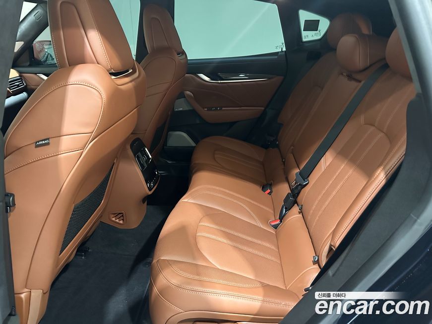 Maserati Levante 2023