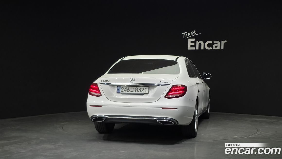 Mercedes-Benz E-Class 2018