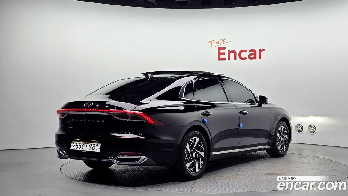 Hyundai Grandeur 2022