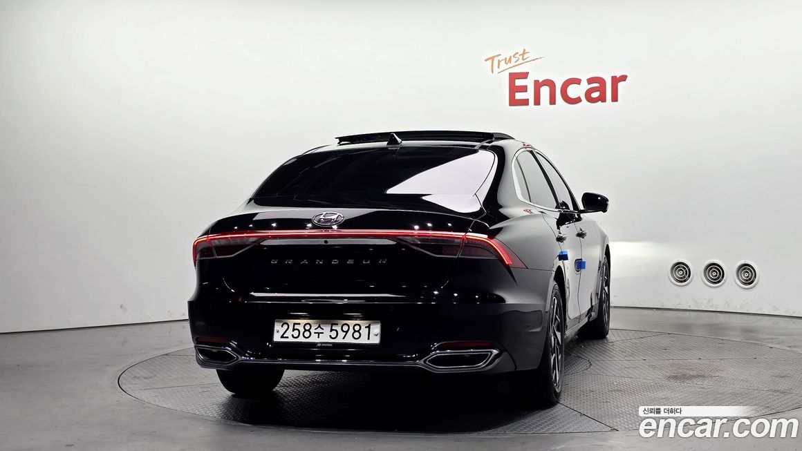 Hyundai Grandeur 2022