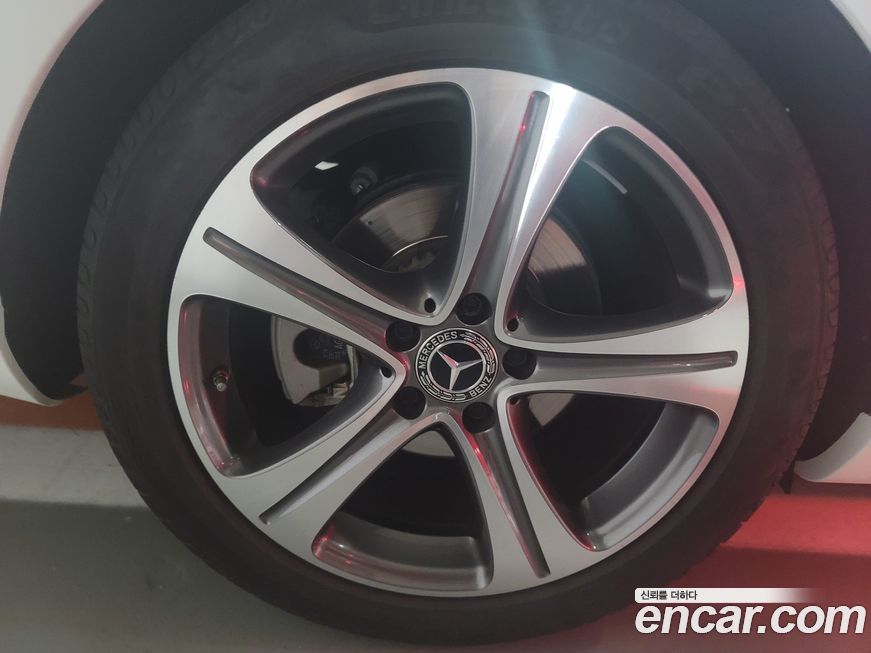 Mercedes-Benz E-Class 2019