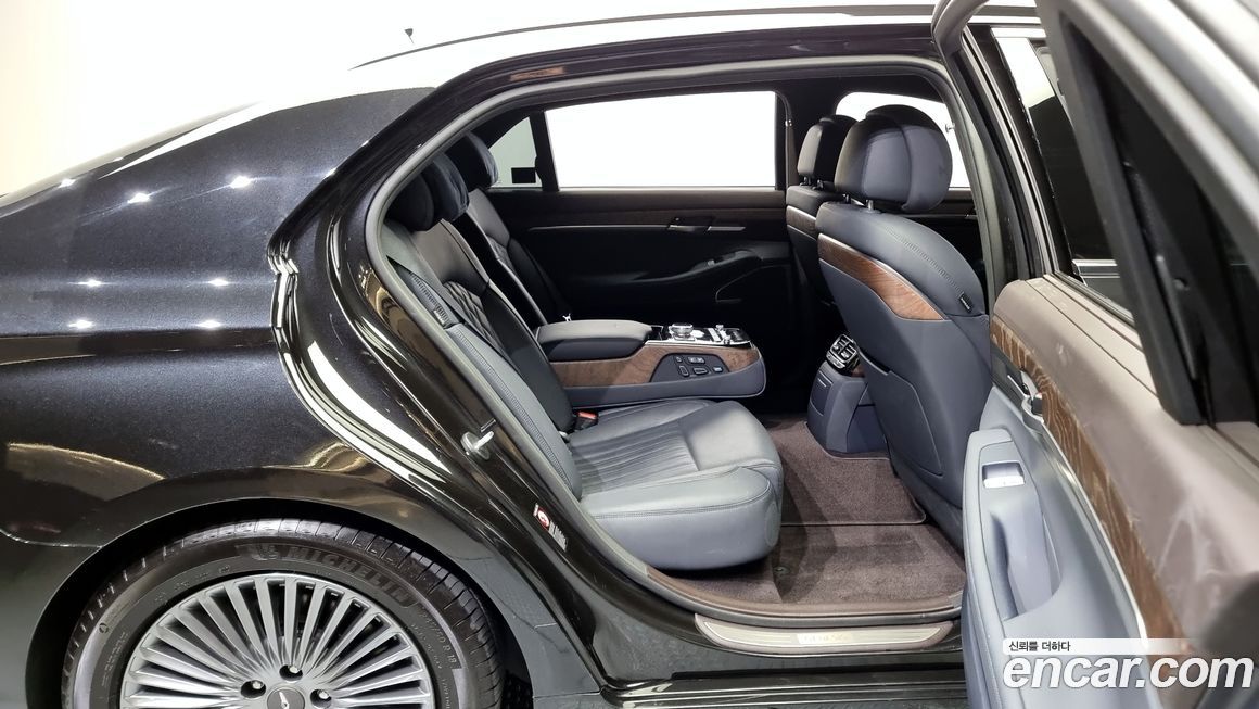 Genesis G90 2019