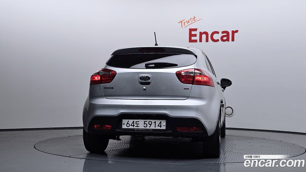 Kia pride 2013
