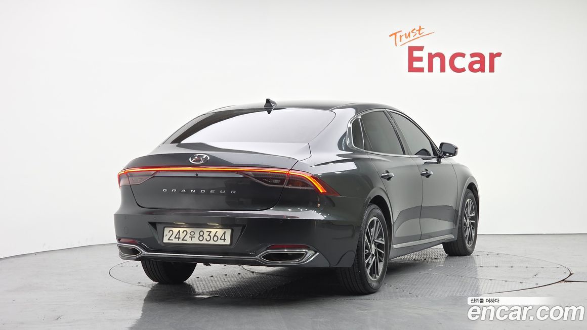 Hyundai Grandeur 2022