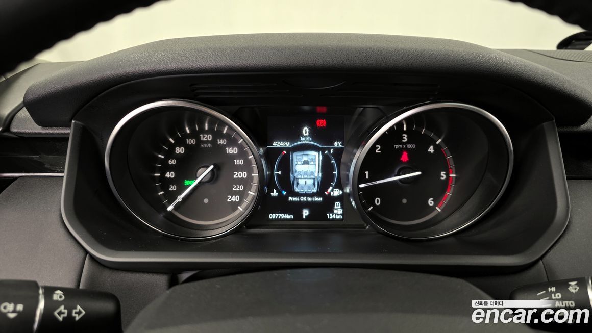 Land Rover Discovery 2018