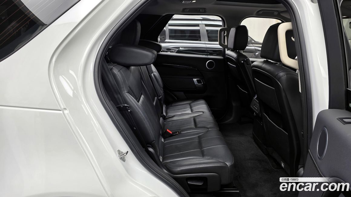 Land Rover Discovery 2018