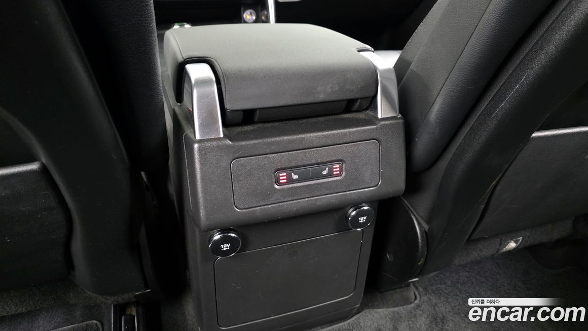 Land Rover Discovery 2018