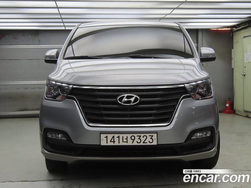 Hyundai Starex 2021