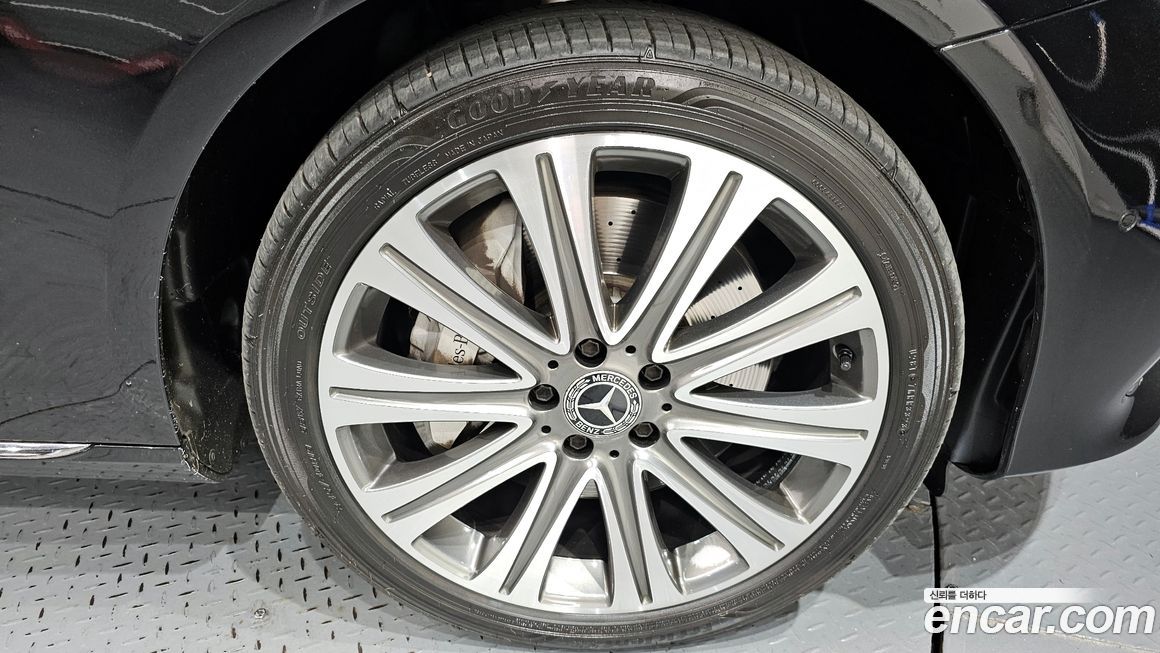 Mercedes-Benz E-Class 2017