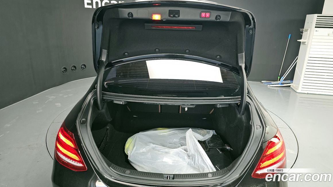 Mercedes-Benz E-Class 2017