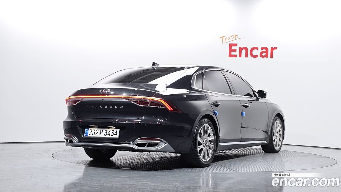 Hyundai Grandeur 2021