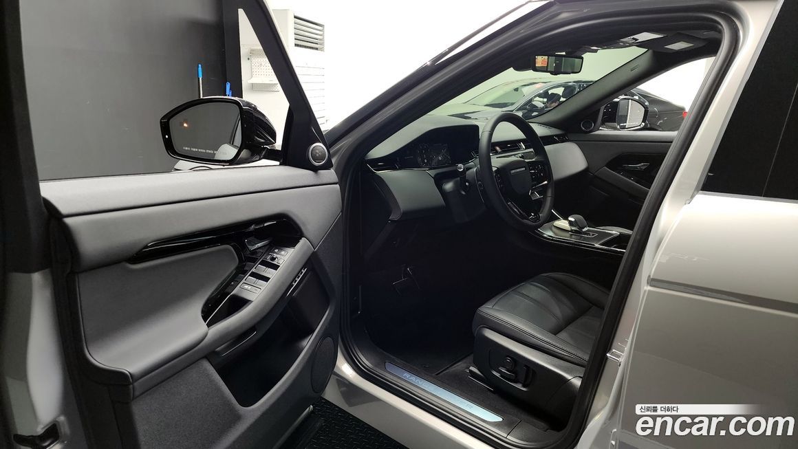 Land Rover Range Rover Evoque 2024