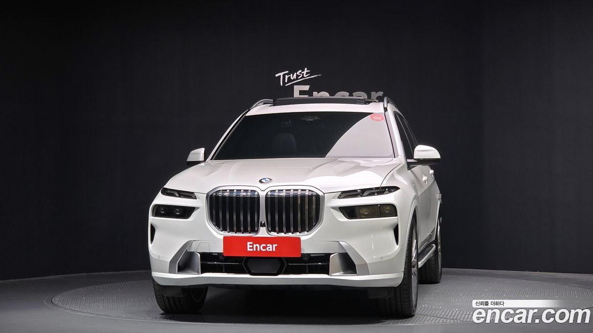 BMW X7 2025