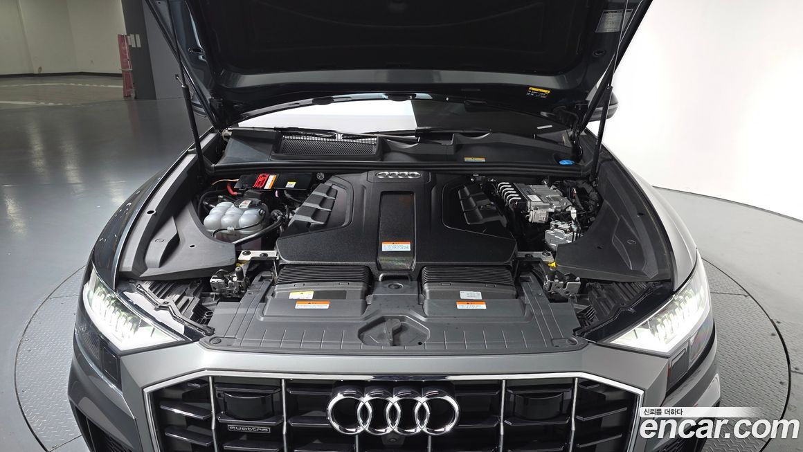 Audi Q8 2023