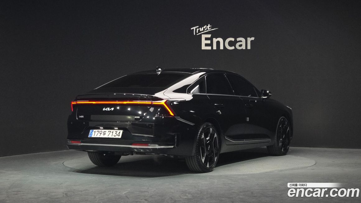 Kia K8 2025