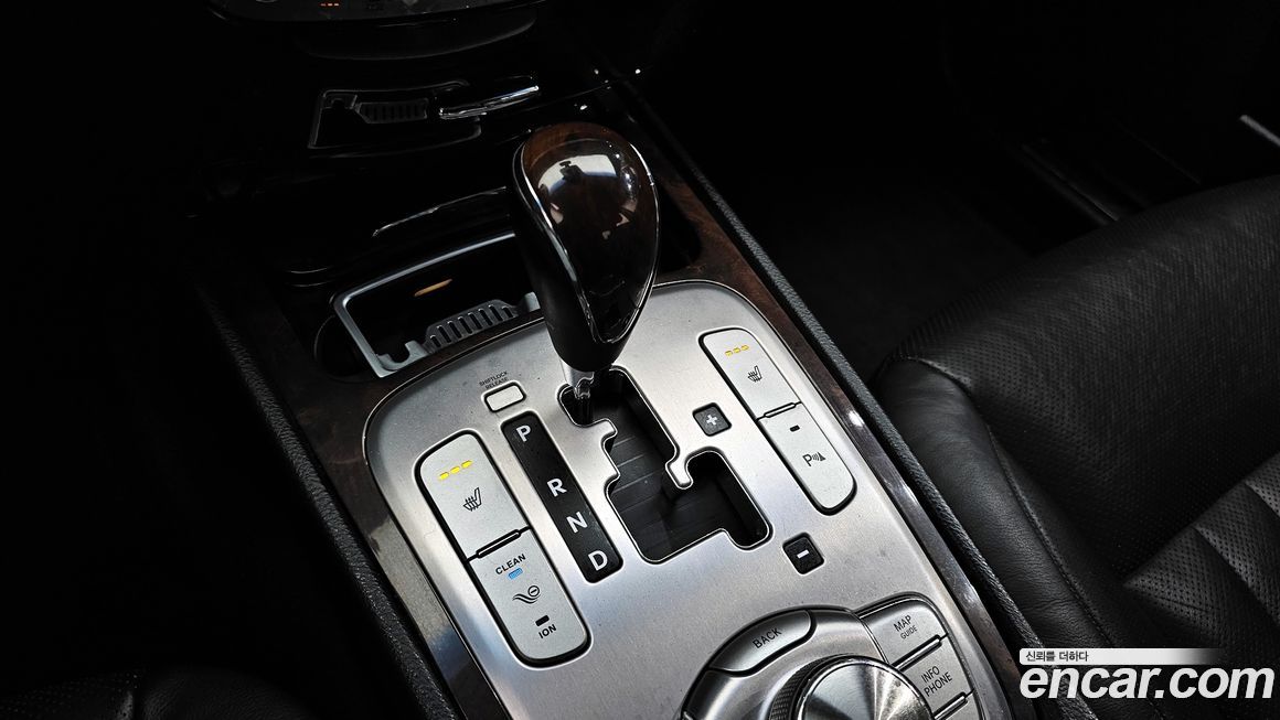 Hyundai Genesis 2009