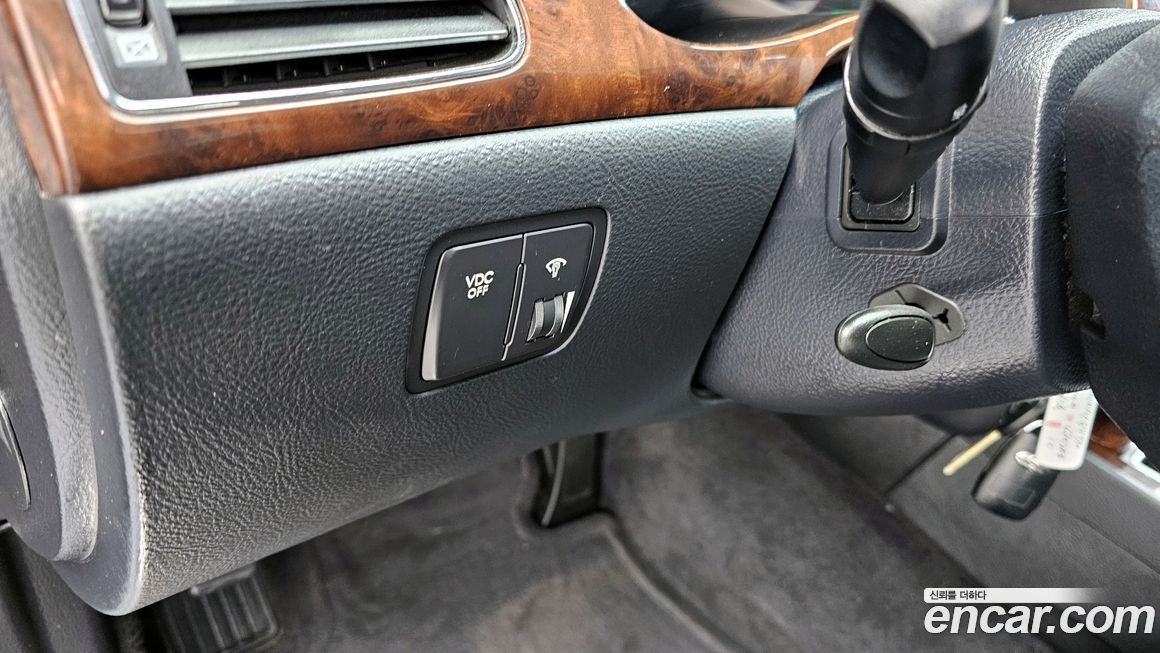 Hyundai Genesis 2009