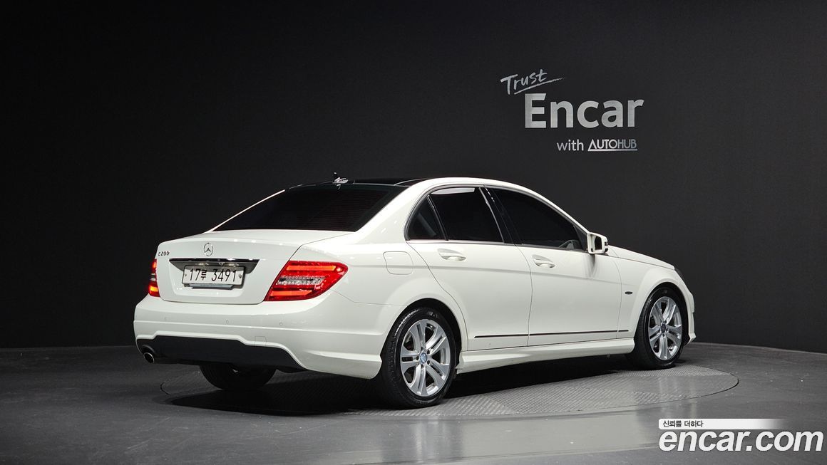 Mercedes-Benz C-Class 2012