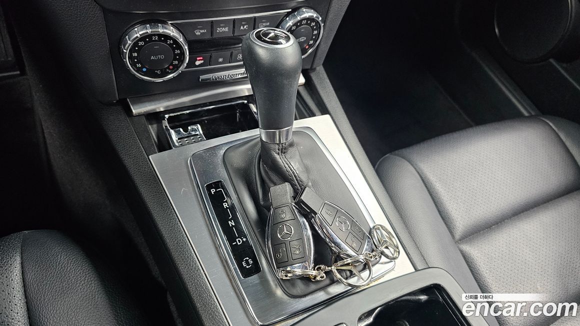 Mercedes-Benz C-Class 2012