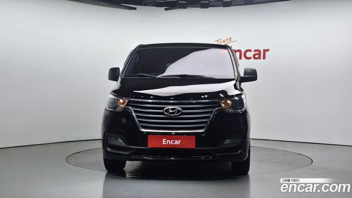 Hyundai Starex 2019