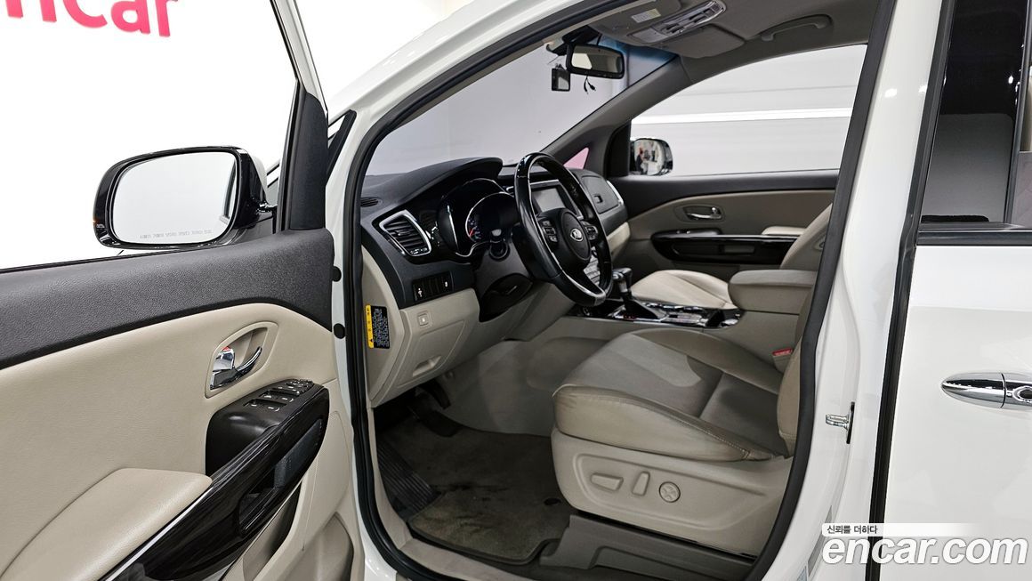 Kia Canival 2020