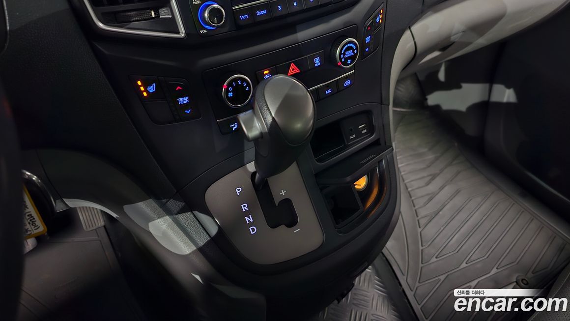 Hyundai Starex 2019