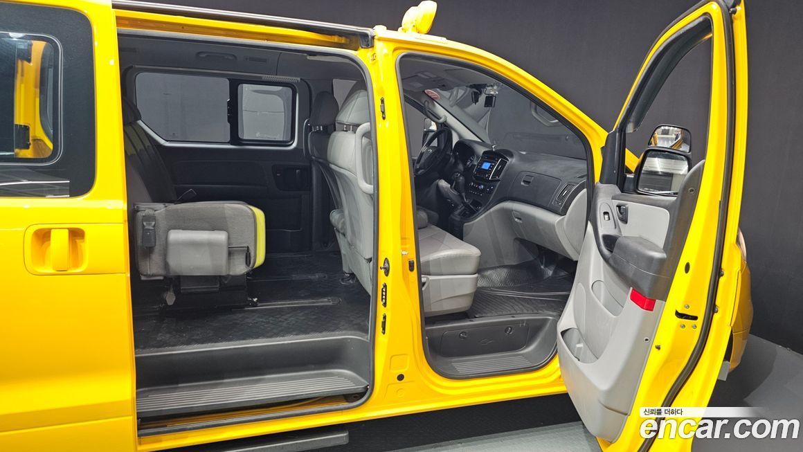 Hyundai Starex 2019