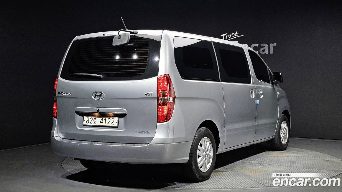 Hyundai Starex 2021