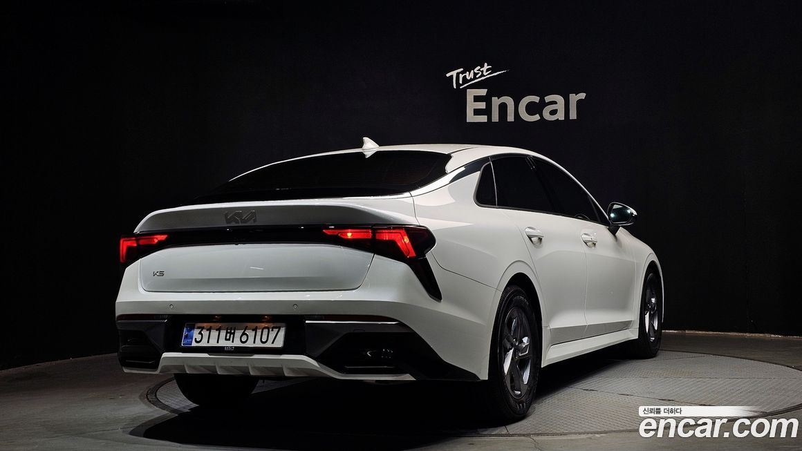 Kia K5 2025
