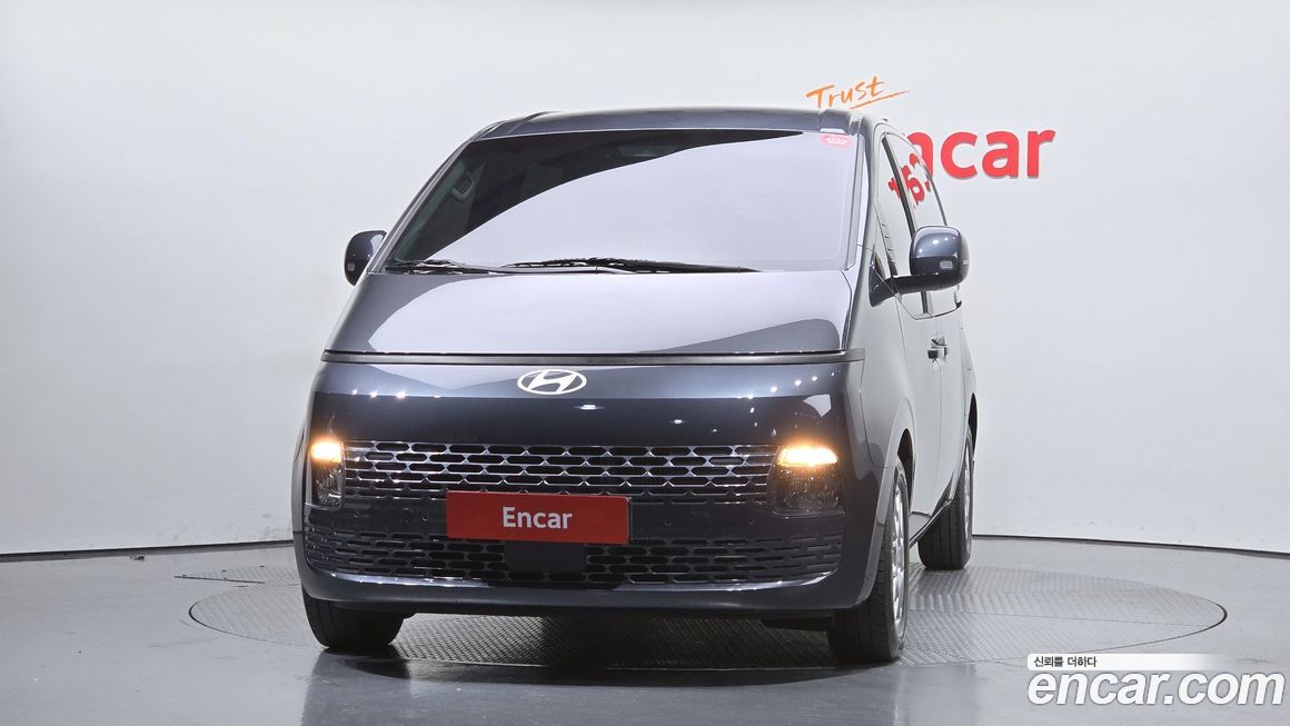 Hyundai Staria 2025